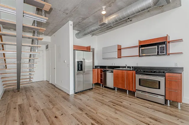 1-bedroom rental at 690 SW 1st Court #1007, Miami