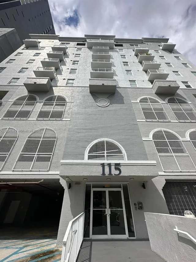 2-bedroom rental at 115 SW 11th Street #701, Miami