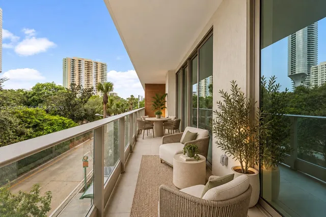 2-bedroom rental at 2200 Brickell Avenue #201, Miami