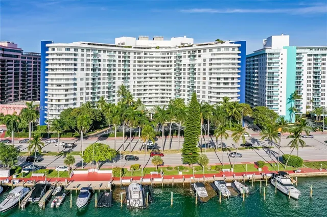2-bedroom rental at 5161 Collins Avenue #603, Miami Beach