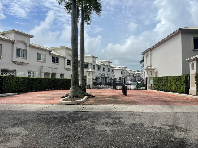 2-bedroom rental at 15720 SW 92nd Avenue #4A, Palmetto Bay