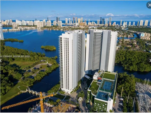 2-bedroom rental at 16385 Biscayne Boulevard #1006, North Miami Beach