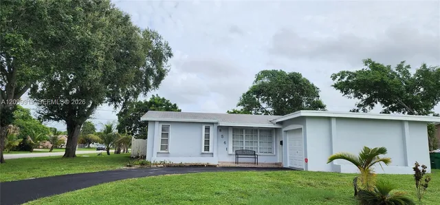 3-bedroom rental at 8561 Sheraton Drive, Miramar