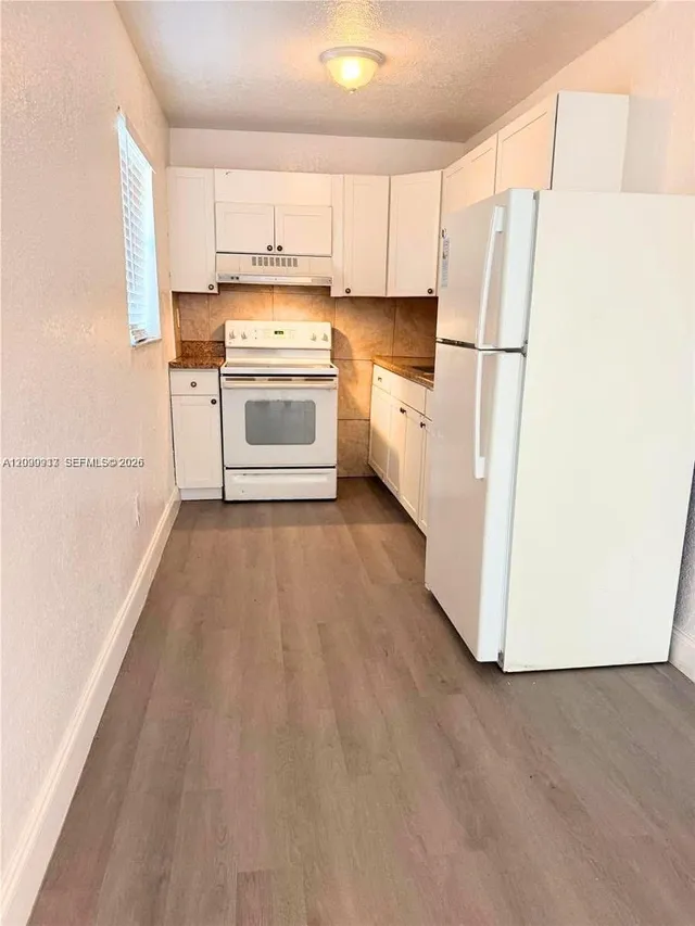 3-bedroom rental at 1123 NW 27th Avenue #1, Fort Lauderdale