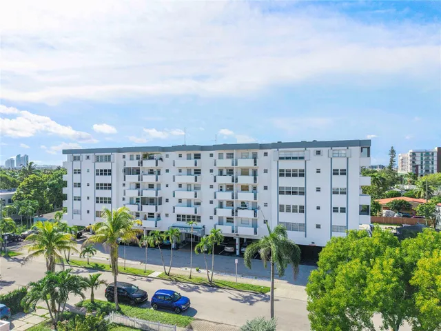 1-bedroom home at 1720 JEFFERSON Street #212, Hollywood