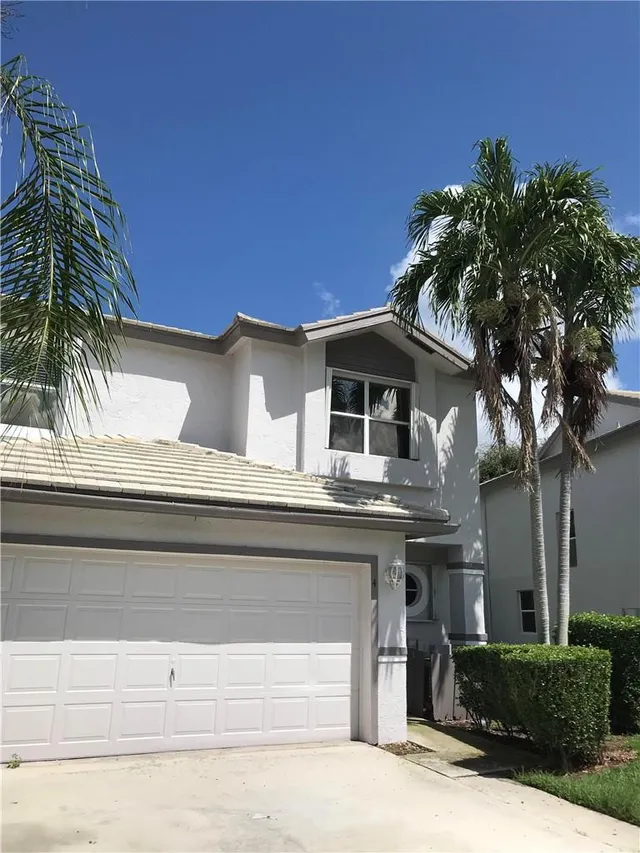 3-bedroom rental at 7721 STONE HARBOUR Drive #4, Lake Worth