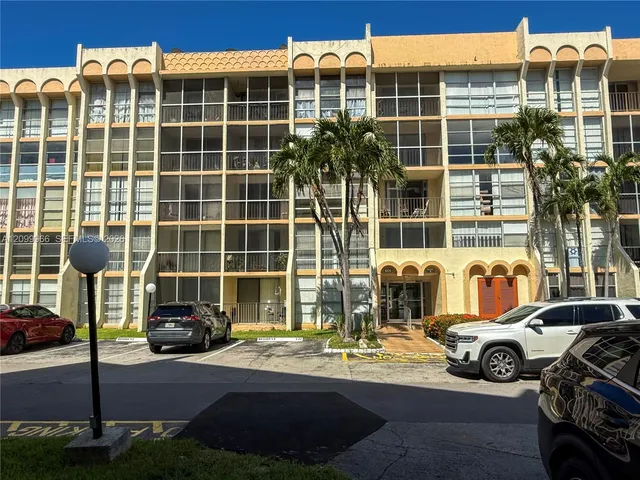 2-bedroom home at 601 Three Islands Boulevard #117, Hallandale Beach