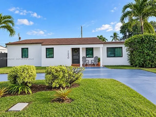 3-bedroom home at 7550 SW 35th Street, Miami