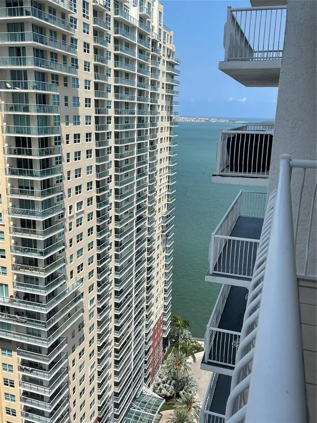1-bedroom rental at 1200 Brickell Bay Drive #3104, Miami