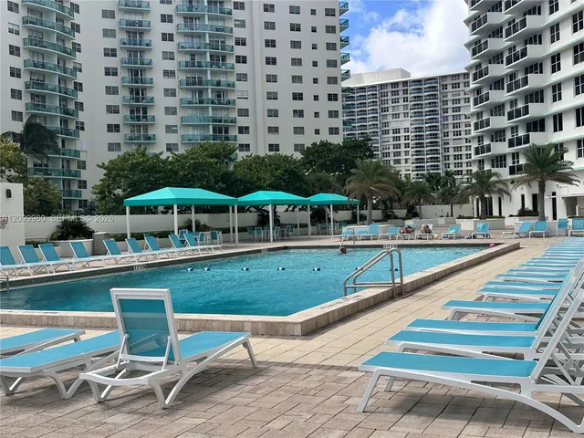 1-bedroom rental at 3725 S Ocean Drive #509, Hollywood
