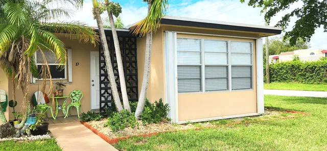 2-bedroom home at 1042 NORTH Drive #D, Delray Beach