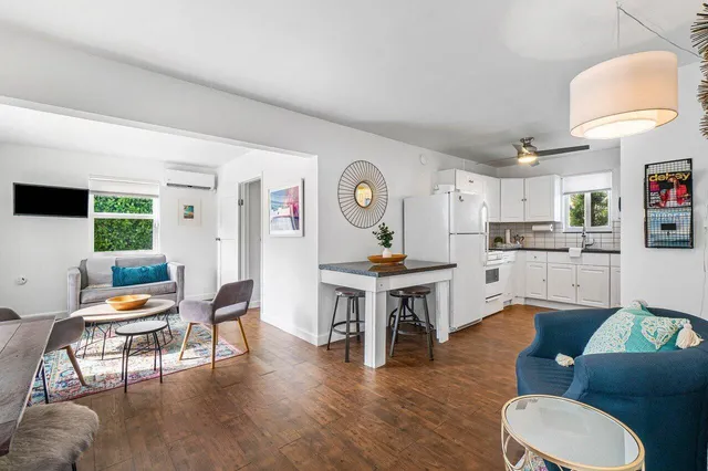1-bedroom rental at 412 NE 7th Avenue #A, Delray Beach