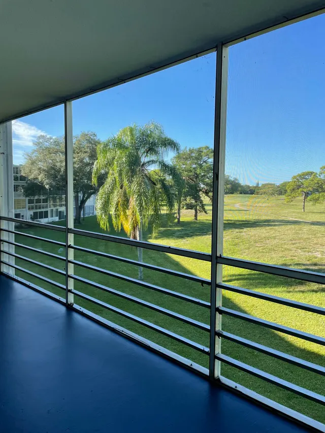 2-bedroom rental at 3034 ELLESMERE B #3304, Deerfield Beach