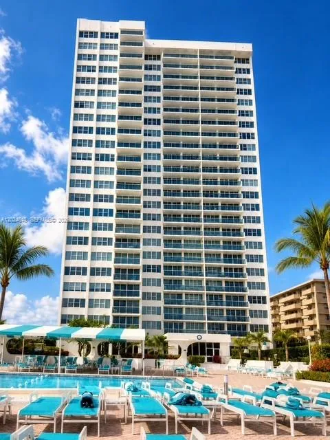 2-bedroom home at 3140 S Ocean Drive #1705, Hallandale Beach