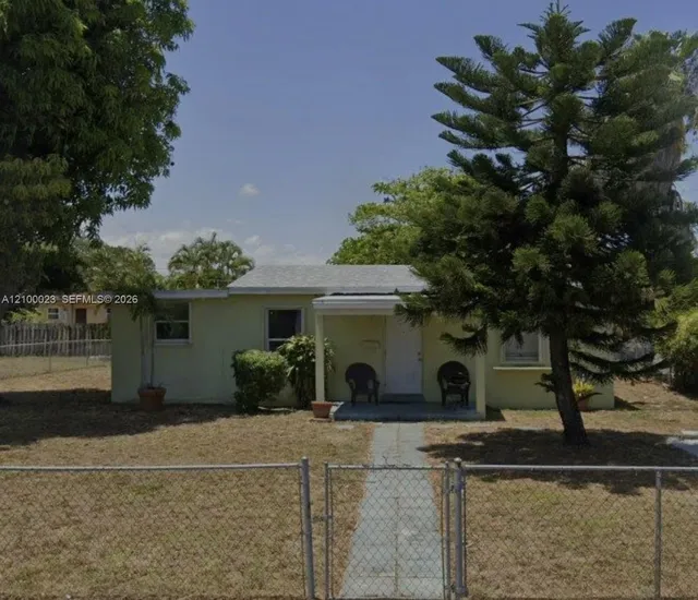 2-bedroom rental at 1621 NW 14th Street, Fort Lauderdale