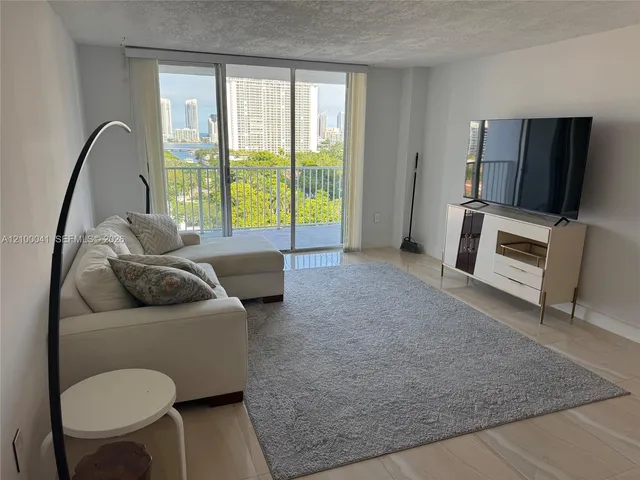 2-bedroom rental at 2851 NE 183rd Street #1409E, Aventura