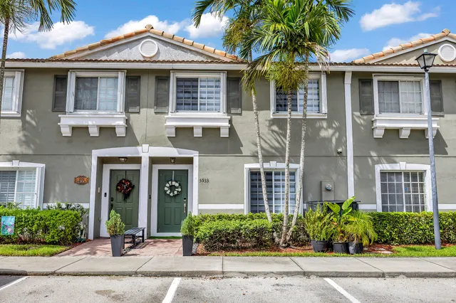 3-bedroom home at 5933 MANCHESTER Way #5933, Tamarac