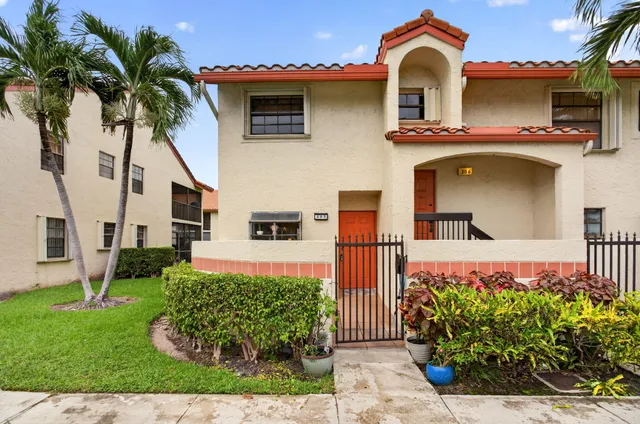 3-bedroom home at 305 Congressional Way, Deerfield Beach