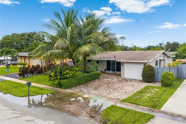 3-bedroom home at 6451 Scott Street, Hollywood