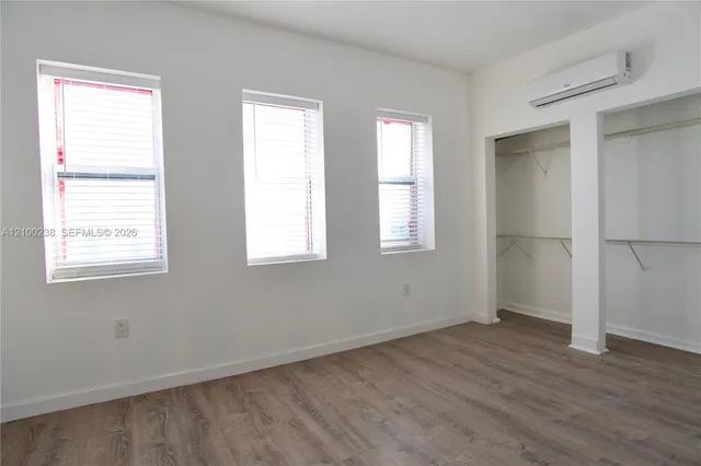 1-bedroom rental at 501 SW 6th Court #323, Miami