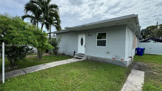 2-bedroom rental at 3414 SW 25, Miami