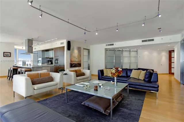 2-bedroom rental at 4779 Collins Avenue #401, Miami Beach