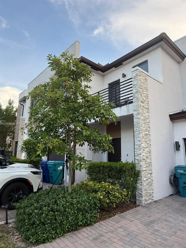 4-bedroom rental at 20848 NE 7th Court #20848, Miami