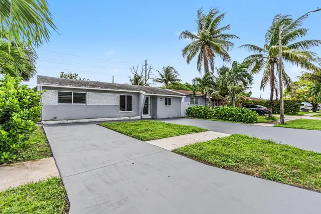 4-bedroom home at 6320 ADAMS Street, Hollywood