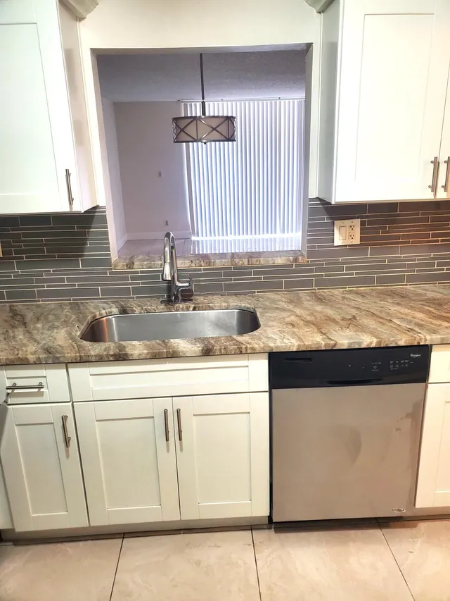 2-bedroom rental at 410 NW 68TH Avenue #119, Plantation