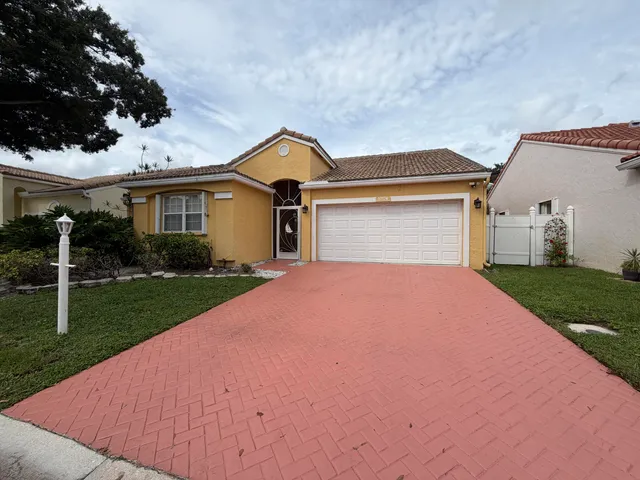 3-bedroom rental at 10174 PLUM Street, Palm Beach Gardens