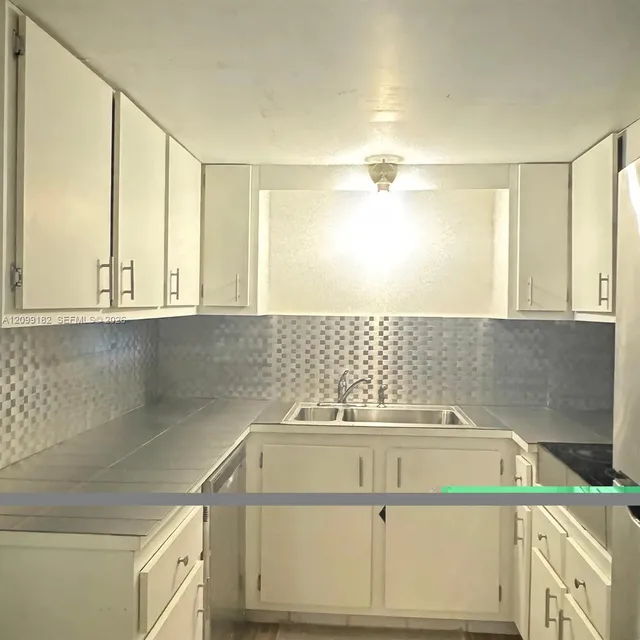 1-bedroom home at 5961 N Falls Cir Drive #306, Lauderhill