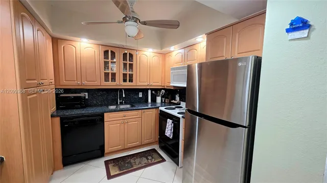 2-bedroom rental at 1980 S Ocean Drive #6G, Hallandale Beach