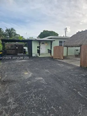2-bedroom rental at 14 SE 14th Street #rear, Dania Beach