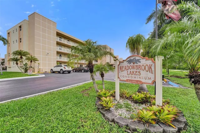 2-bedroom rental at 424 SE 10th Street #204, Dania Beach