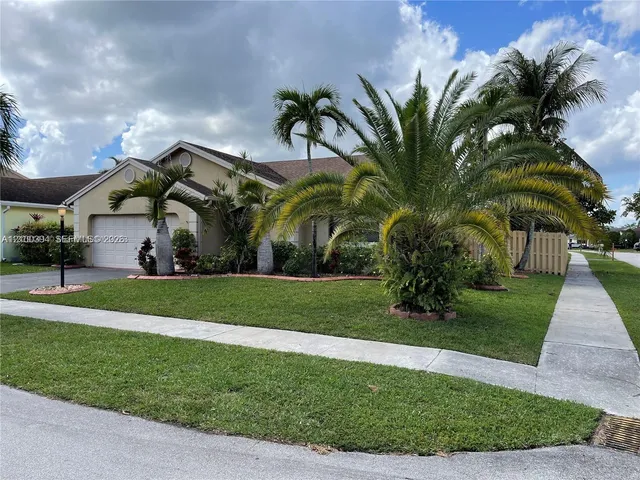 3-bedroom rental at 1297 SW 151st Avenue #1297, Sunrise