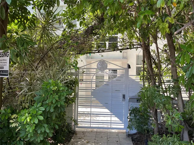 1-bedroom rental at 1550 Drexel Avenue #201, Miami Beach