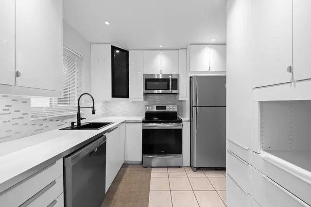2-bedroom home at 5300 WASHINGTON Street #K330, Hollywood