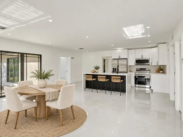 4-bedroom home at 3234 TAFT Street, Hollywood