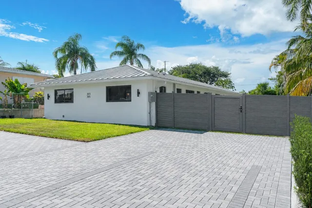3-bedroom rental at 303 DE CARIE Street #303, Delray Beach