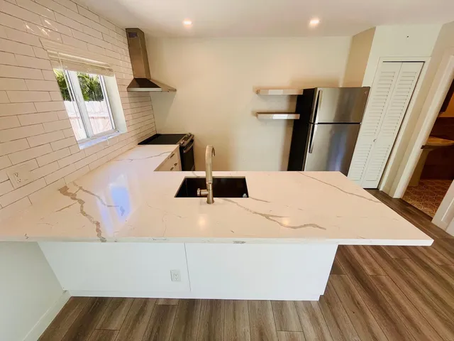1-bedroom rental at 1215 NE 17th Avenue #7, Fort Lauderdale