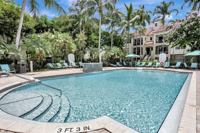 2-bedroom rental at 5920 W SAMPLE Road #203, Coral Springs
