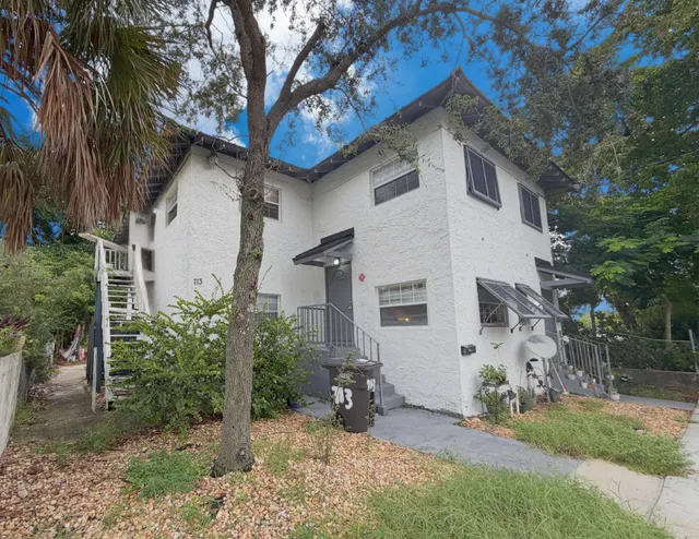4-bedroom rental at 711 8th Street #713, West Palm Beach