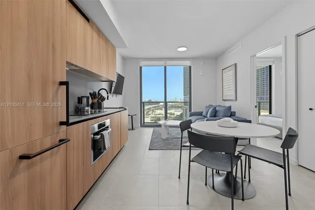 1-bedroom home at 121 NE 5th Street #1813, Miami