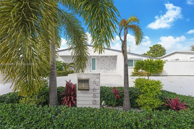 4-bedroom home at 6660 W 13th Avenue, Hialeah