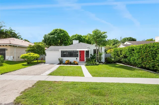 2-bedroom home at 1616 Dewey Street, Hollywood