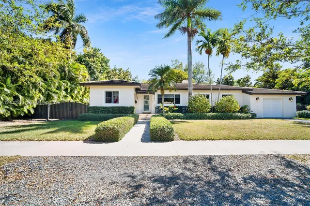 3-bedroom home at 330 Viscaya Avenue, Coral Gables