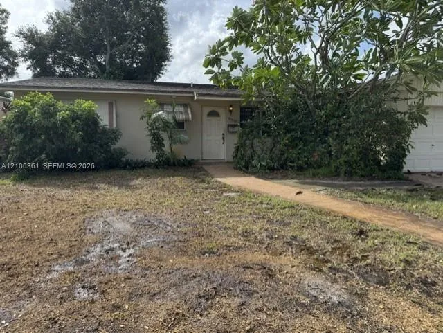 3-bedroom home at 650 SW 68th Boulevard, Pembroke Pines