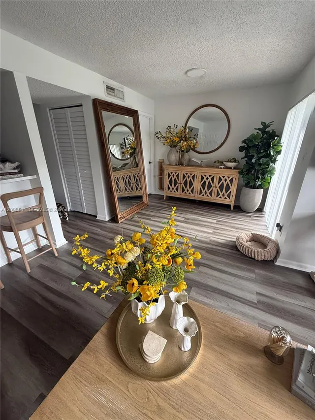 1-bedroom home at 510 S Park Road #14-10, Hollywood