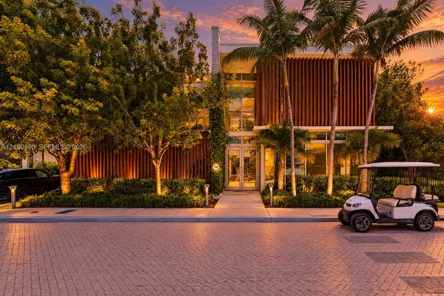7-bedroom home at 110 Reef Lane #10, Key Biscayne