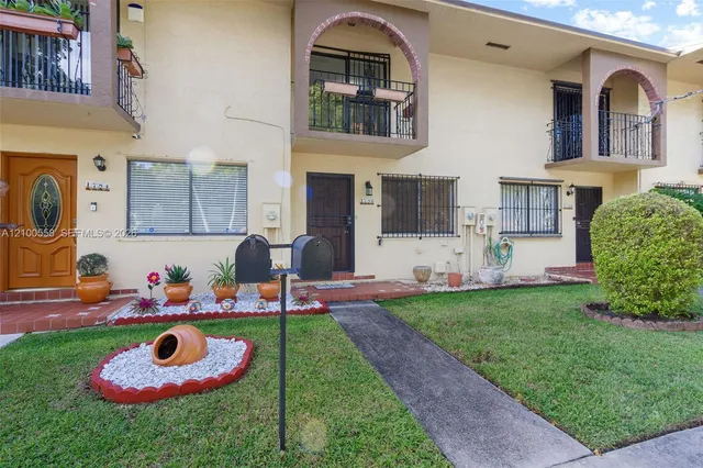 2-bedroom rental at 1786 W 42nd Street #1786, Hialeah